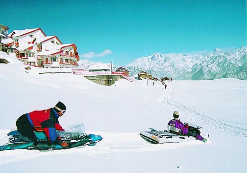 Clifftop Club Auli Джошимат Экстерьер фото